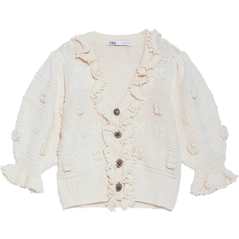 Zara , color is beige . Size large . Like brand new.